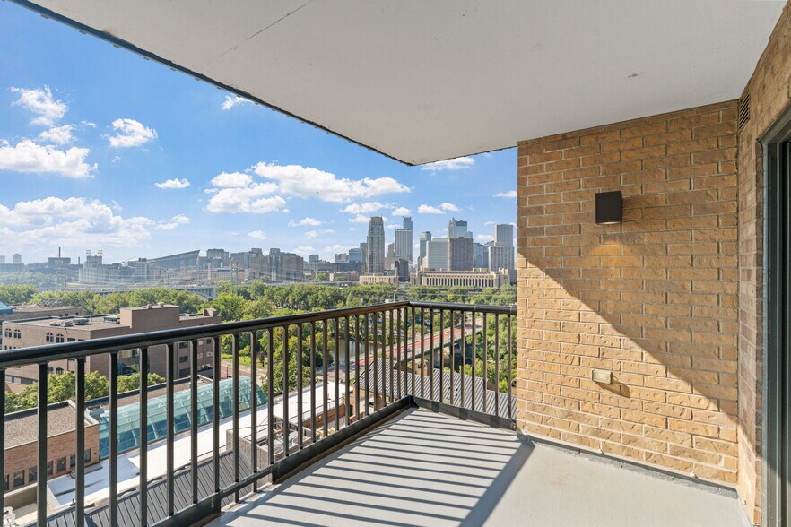 Balcony - 110 1st Ave NE