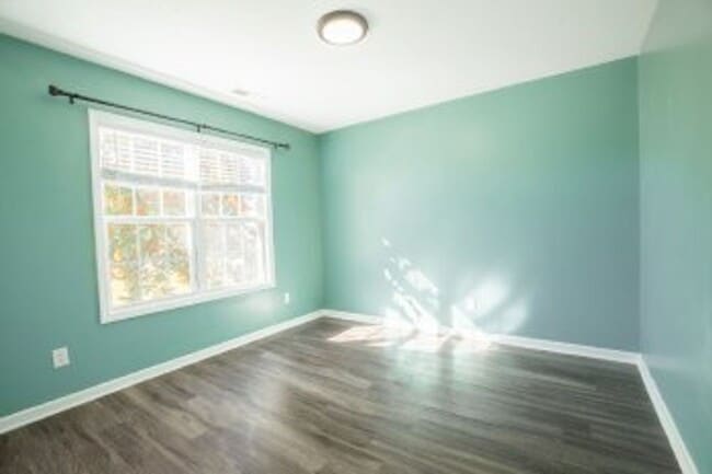 Building Photo - 111 Harvest Moon Dr
