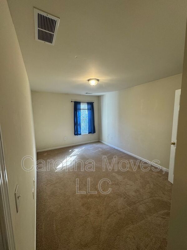 Building Photo - 108 Tagus Ct