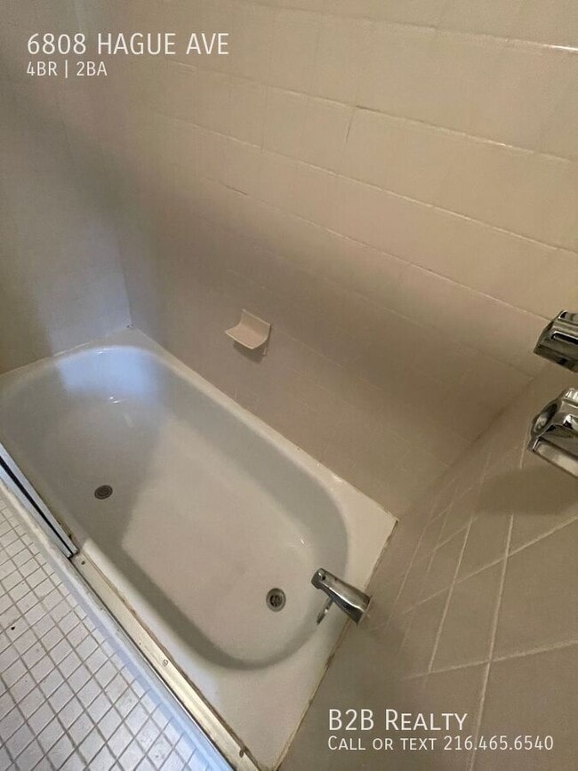 Building Photo - 6808 Hague Ave