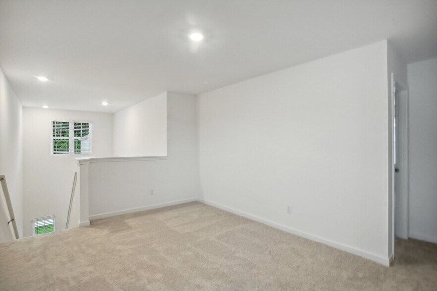 Building Photo - 3853 Rustic Barn Wy