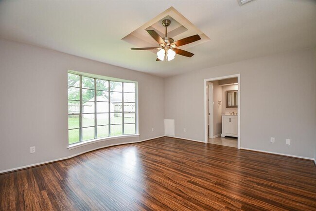 Building Photo - 12314 Plumpoint Dr