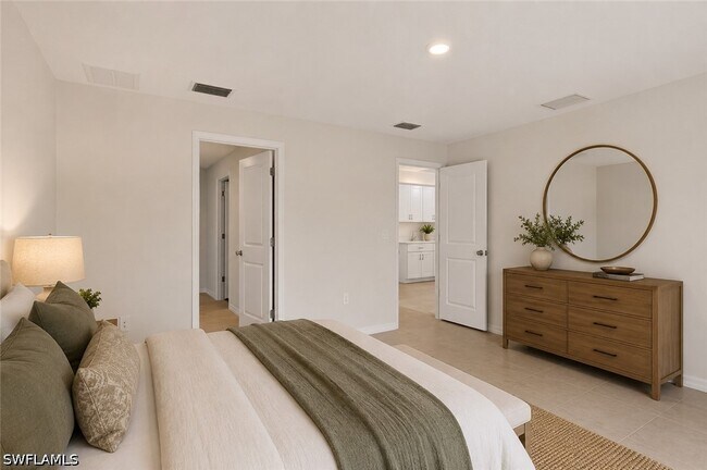 Building Photo - 11621 Savanna Lks Blvd