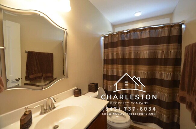 Building Photo - 1811 Luna Ct