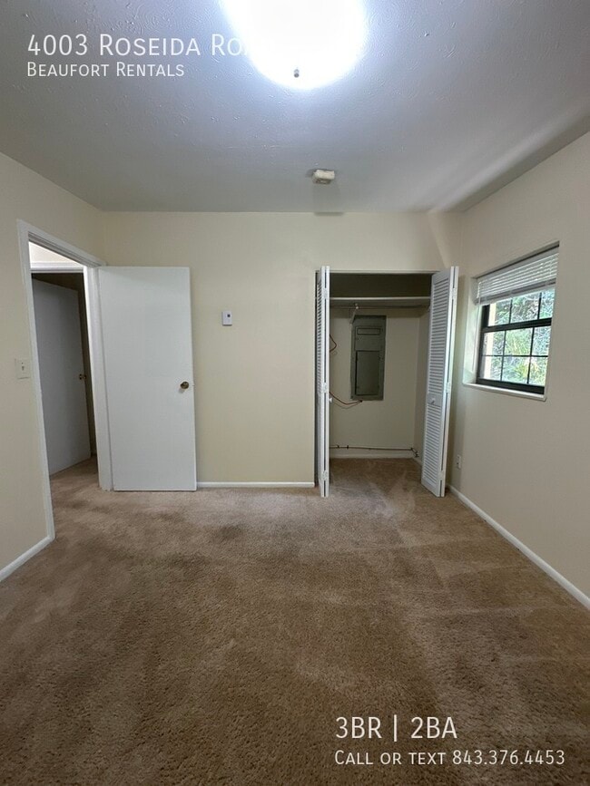 Building Photo - 4003 Roseida Rd