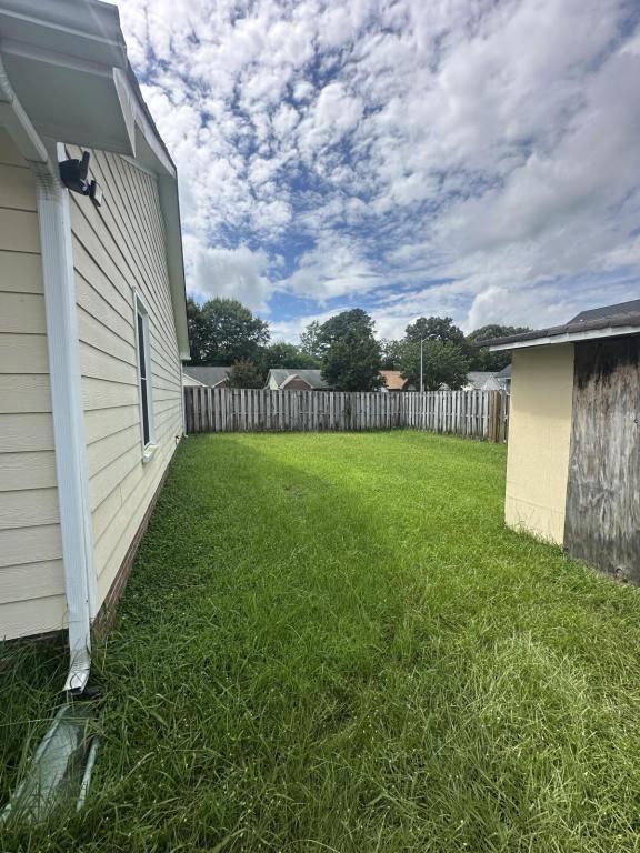 Building Photo - 6342 Foxlake Dr
