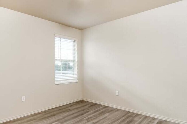 Building Photo - 10702 Butterfly Pass