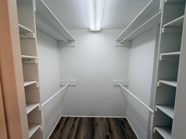 Building Photo - 4310 42nd St