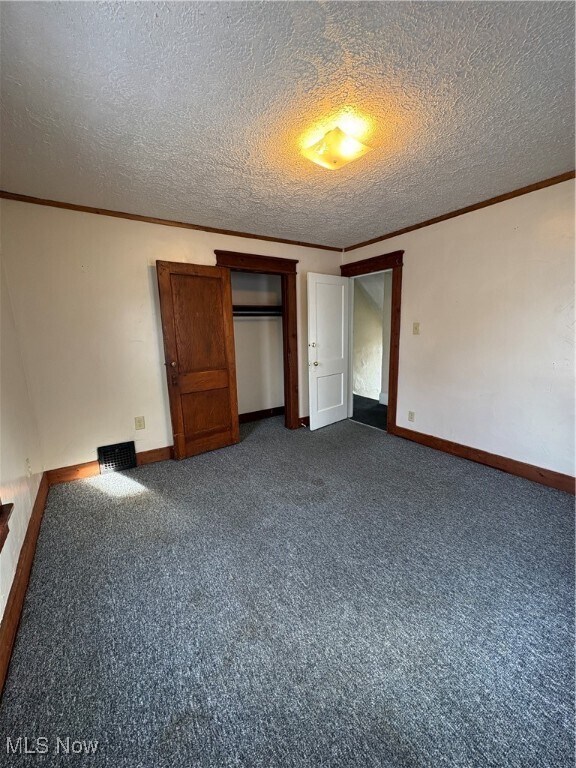 Building Photo - 565 Brown St