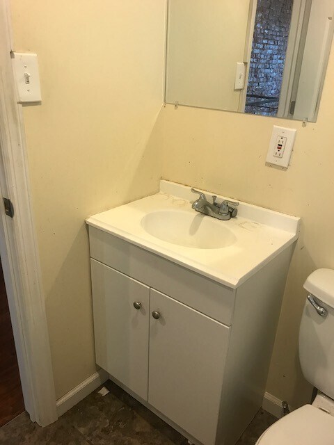 Building Photo - 2937 Weikel St