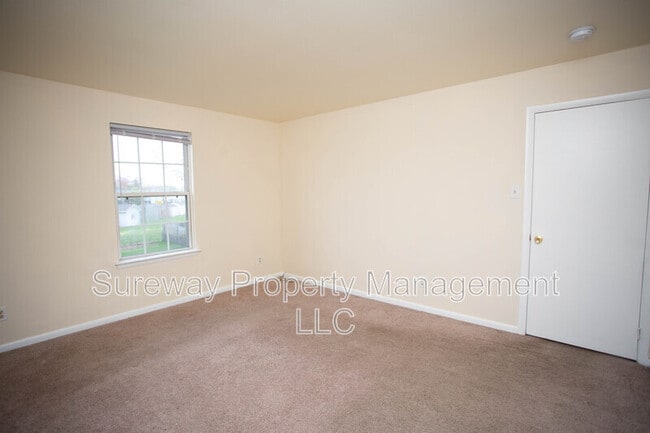 Building Photo - 5729 Irving Ave