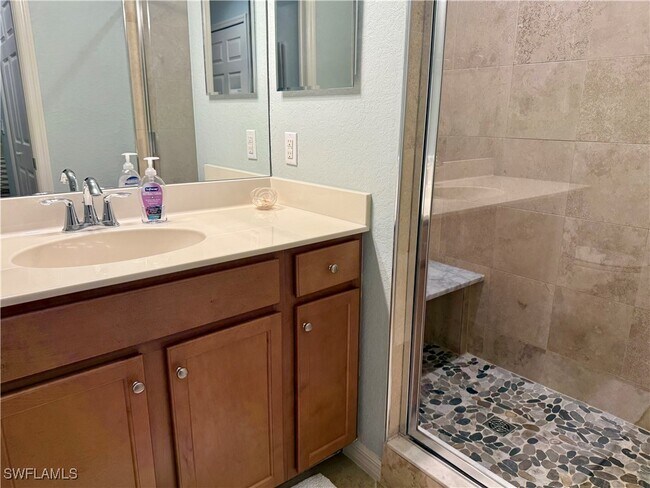 Building Photo - 9735 Acqua Ct