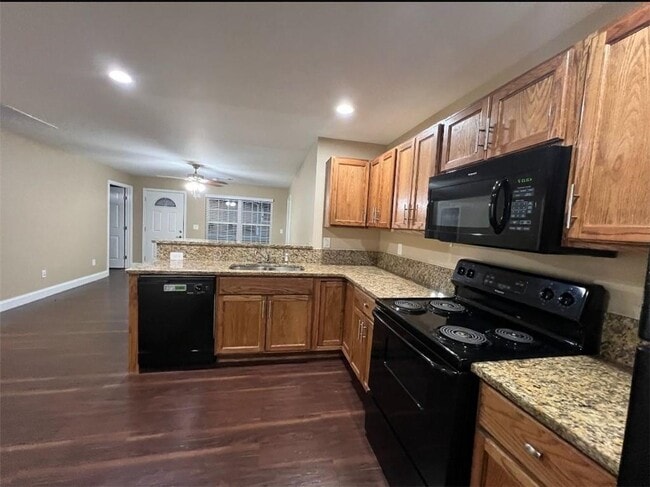 Building Photo - 255 La Vista Dr