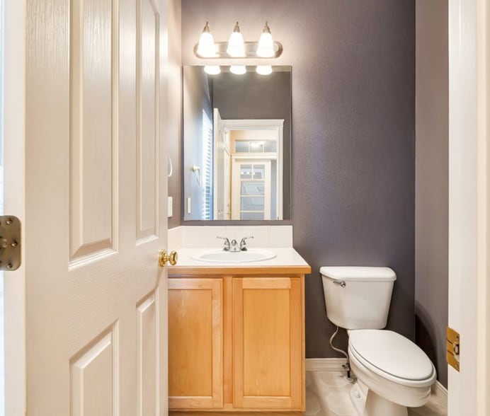 1st Floor Powder Room - 6110 North Point Bar Ln