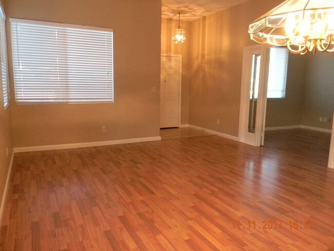 Building Photo - Roseville, Cresleigh Highlands, Near Galleria Mall, Single Story 3/4 Bed/office , Gardner, Patio ...