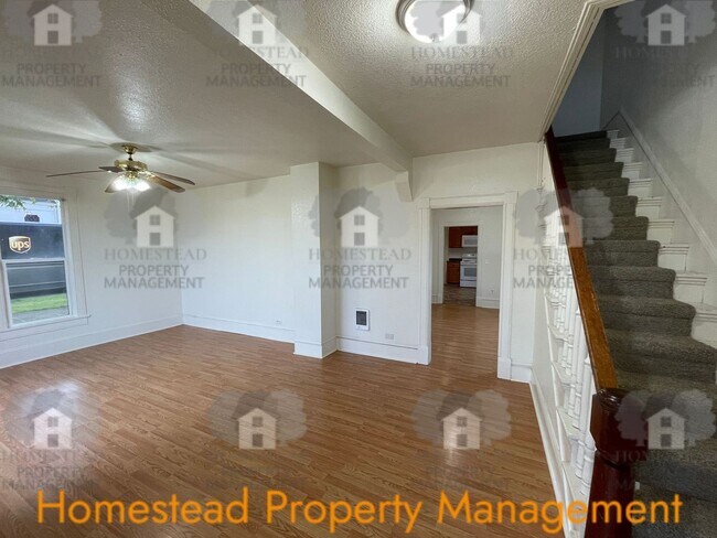 Building Photo - 321