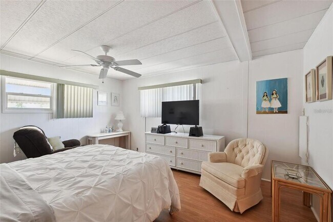 Building Photo - 13225 101st St SE