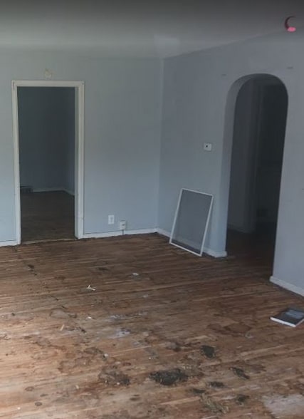 Building Photo - 1508 E Fairchild St