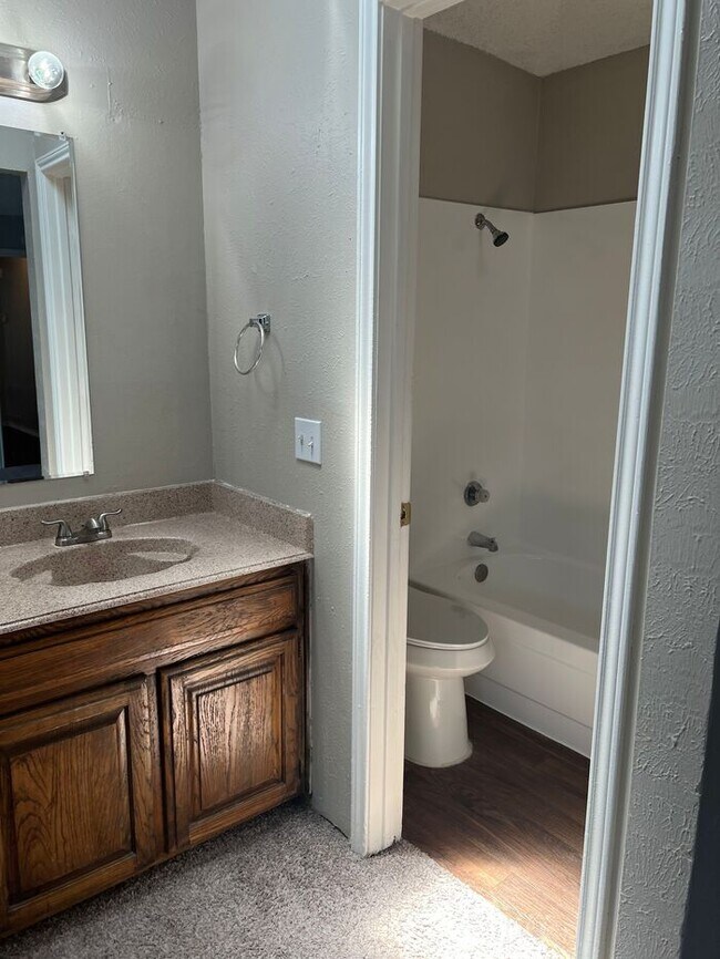 Building Photo - 11815 Garden Terrace Dr