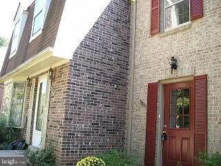 Building Photo - 5861 Kara Pl