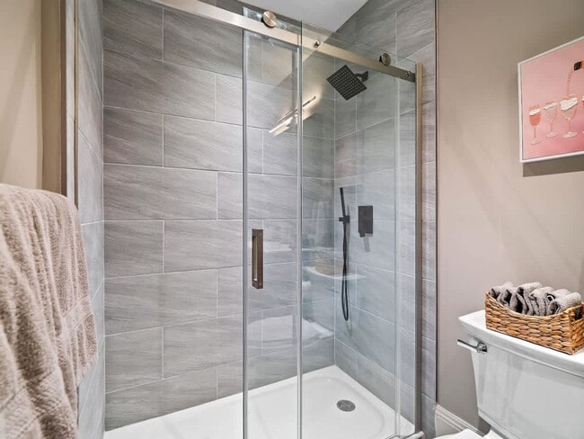 Building Photo - 6110 Ellen Ave