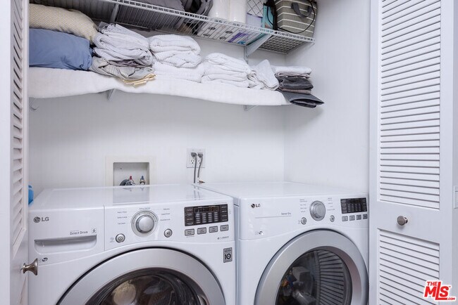 Building Photo - 1513 Orange Grove Ave