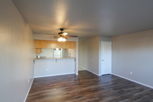 Building Photo - 1440 Serrano Pl