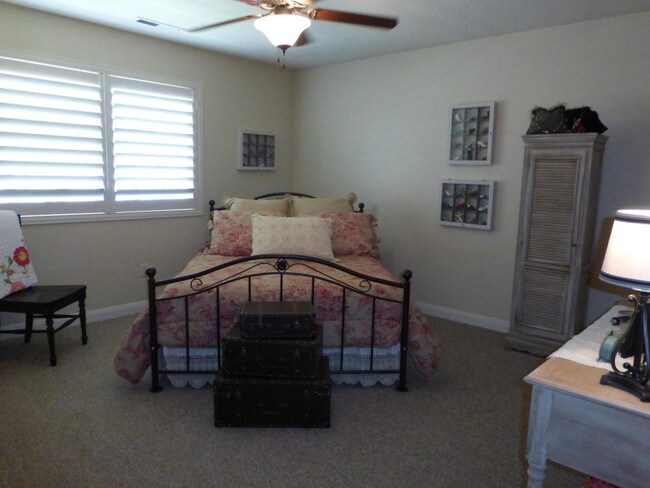 Master Bedroom - 370 1425 N St