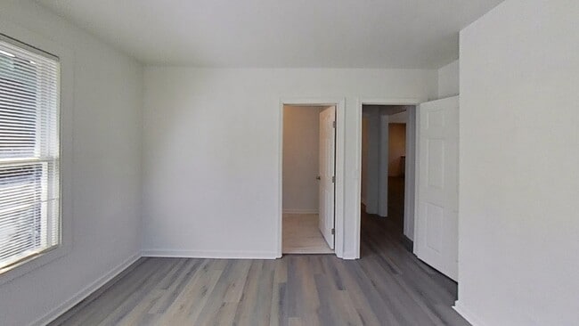 Building Photo - 507 Marianna St