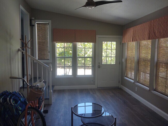 Building Photo - 1403 Indian River Ave