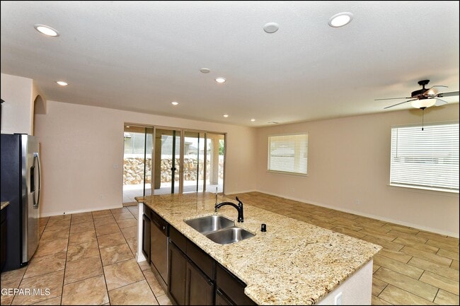 Building Photo - 2840 Tierra De Moyo Pl
