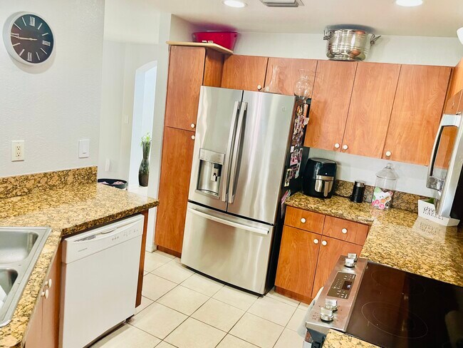 Building Photo - 16628 SW 47th Ter