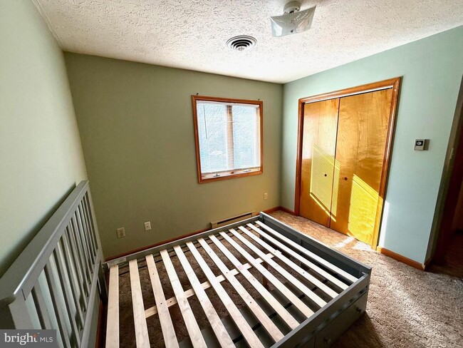 Building Photo - 1121 Progress Rd