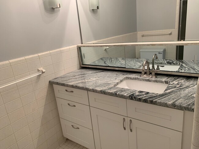 Building Photo - 191 Presidential Blvd