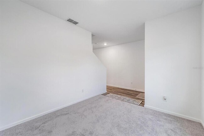 Building Photo - 35412 Eastbrook Ave