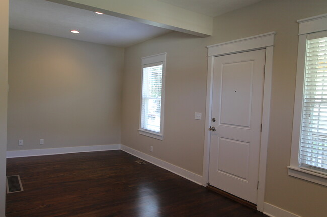 Building Photo - The Doll House -- Cool Two Bedroom at The ...