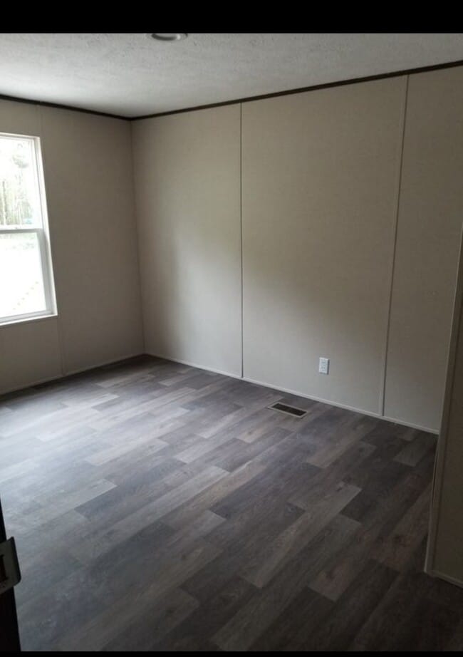 Building Photo - 123 Pintail Ln