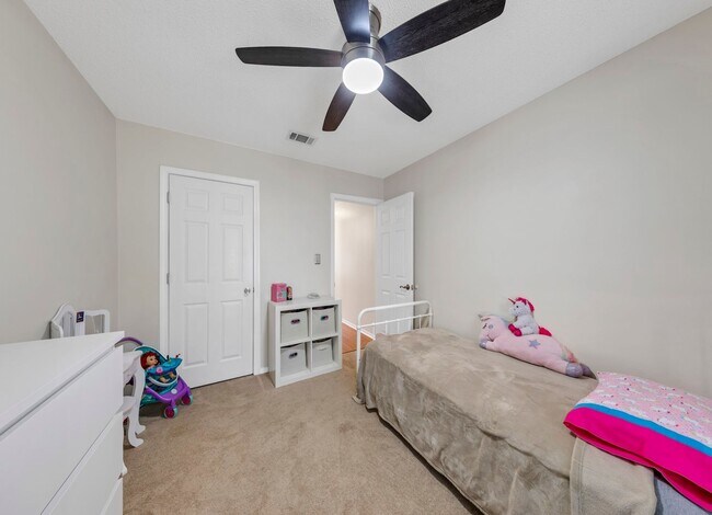 Building Photo - 4501 Parkwood Square