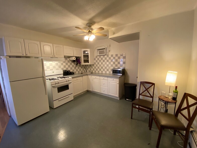 Primary Photo - 307 Shawmut Ave