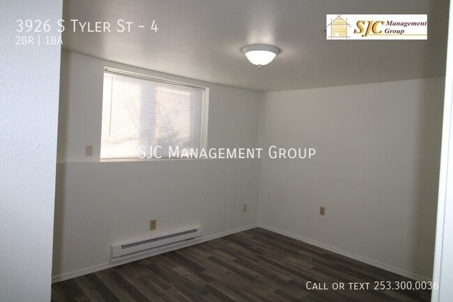 Building Photo - 3926 S Tyler St