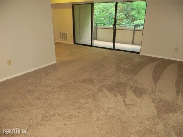 Building Photo - 103 McKnight Cir
