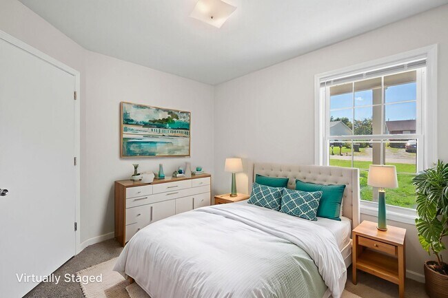 Building Photo - Cozy Charm Meets Modern Touches in Oak Grove