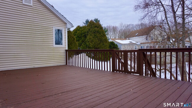 Building Photo - 328 Navajo Loop