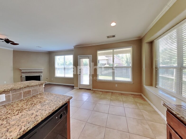 Building Photo - 13826 McKinney Creek Ln