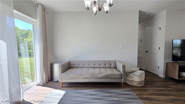 Building Photo - 2909 Mullet Ave