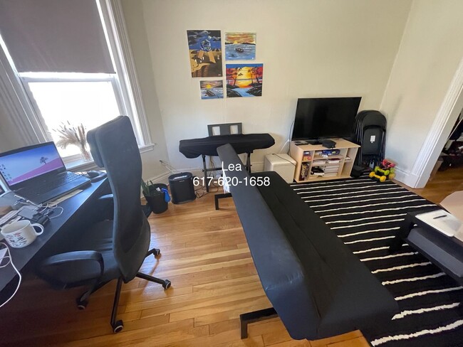 Building Photo - NO FEE***SEPT Incredible 1bed in Allston! ...