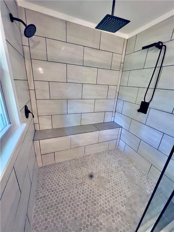 Building Photo - 2110 Six Branches Dr