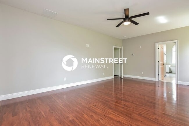 Building Photo - 5 Bedroom Pet-Friendly Home in McDonough, GA with Main Street Renewal