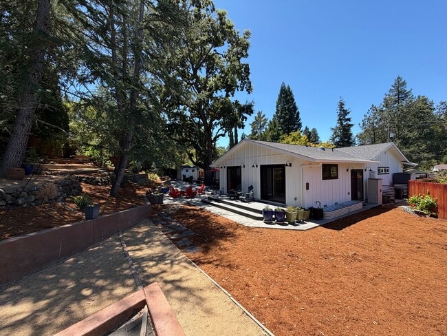 Building Photo - 5 Bed 4 Bath In Lafayette
