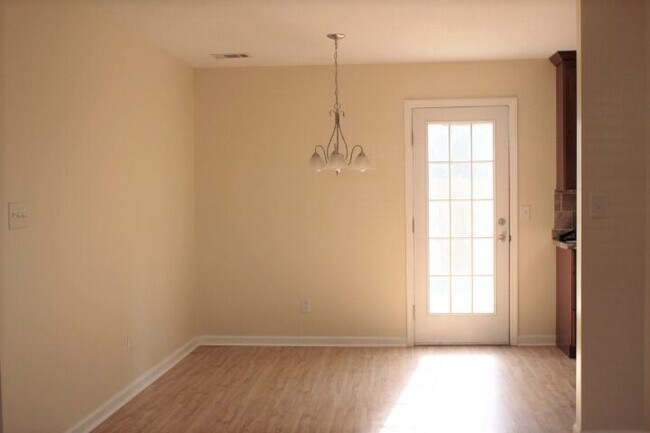 Building Photo - 206 Corley Cir